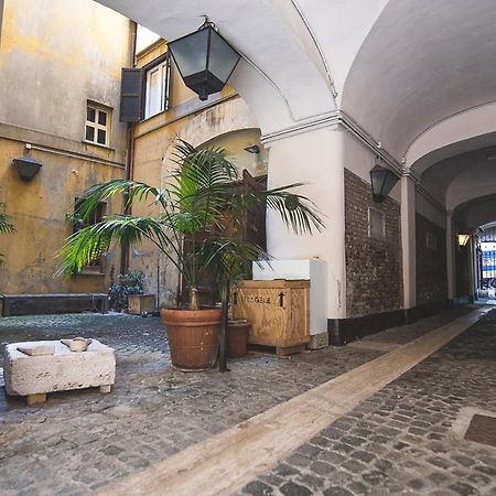 Triton Place Rome Luaran gambar