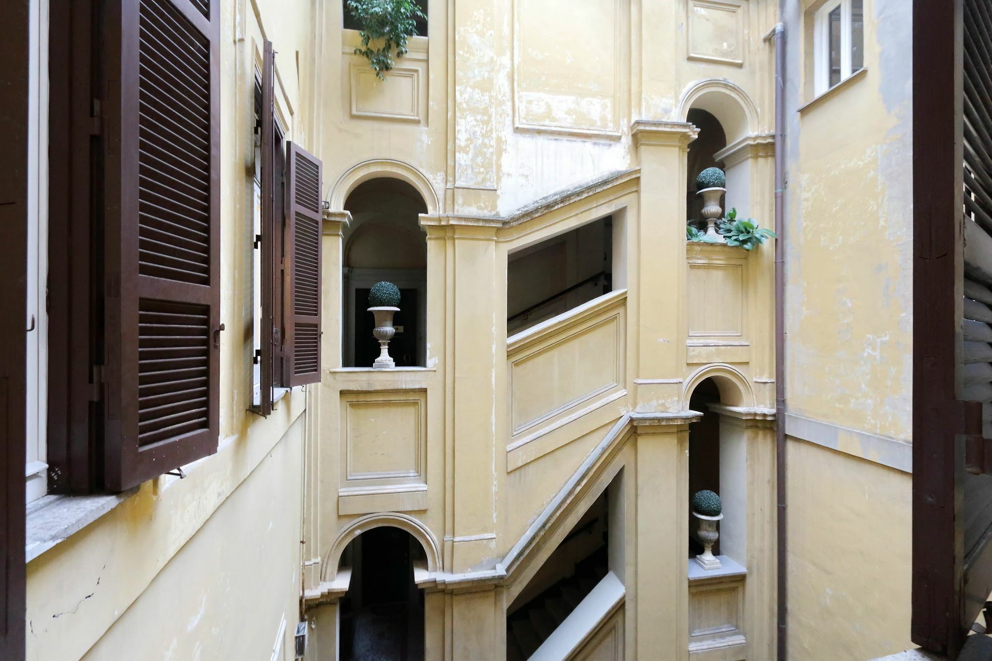 Triton Place Rome Luaran gambar