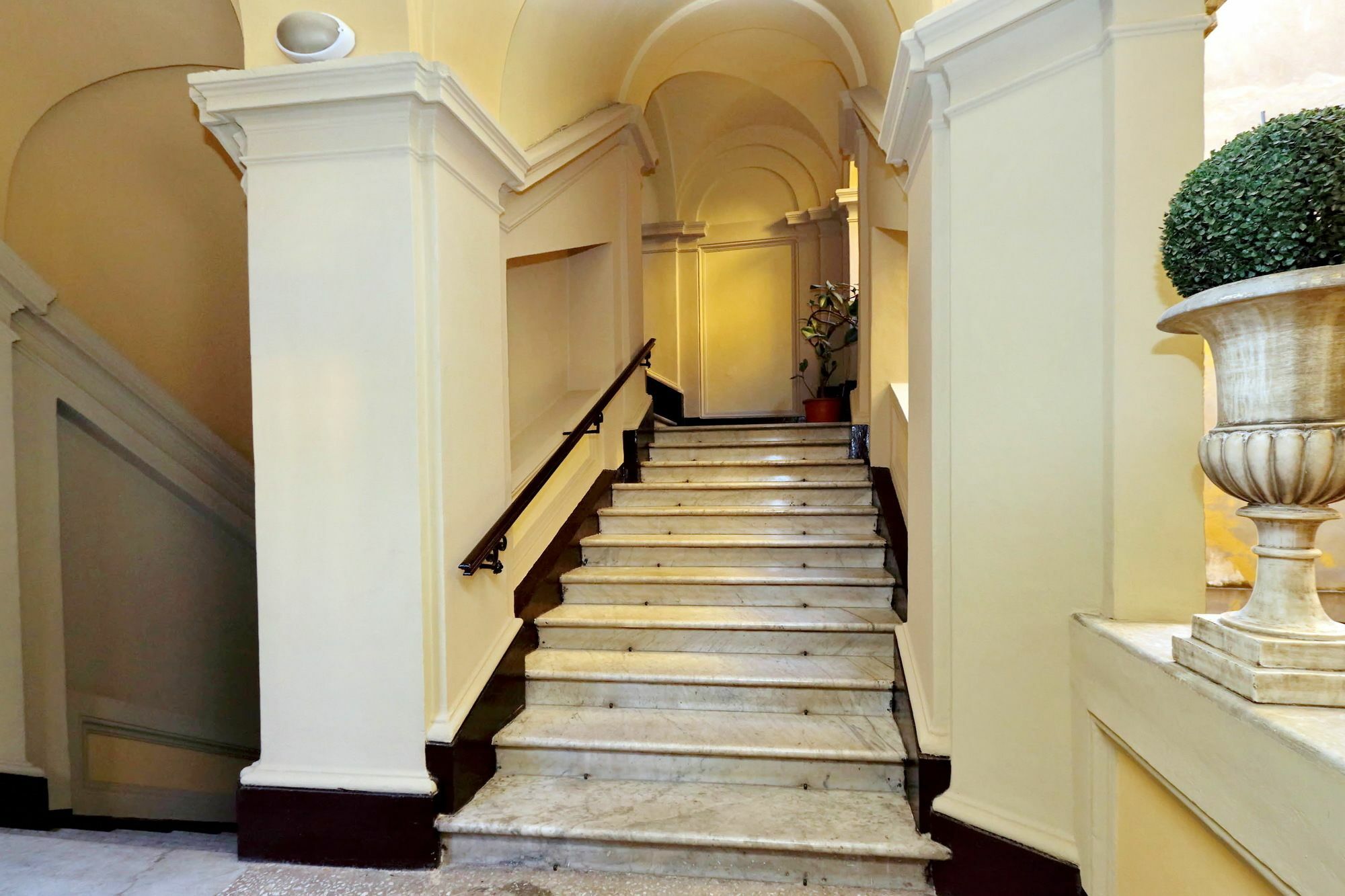 Triton Place Rome Luaran gambar