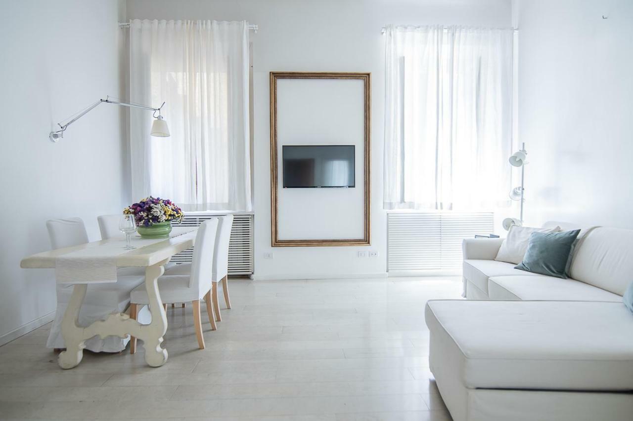 Triton Place Rome Luaran gambar